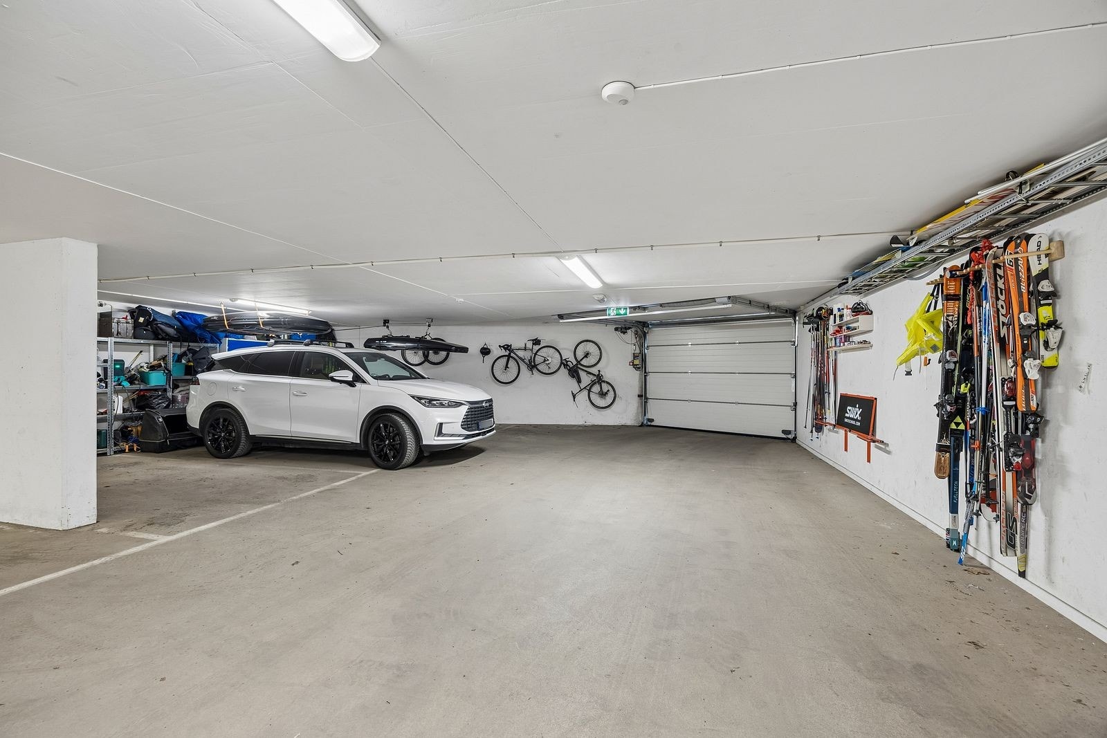 Garasjeplass Galleribilde
