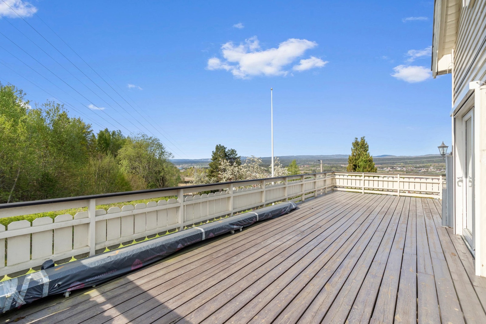 Terrasse med flott utsikt Galleribilde