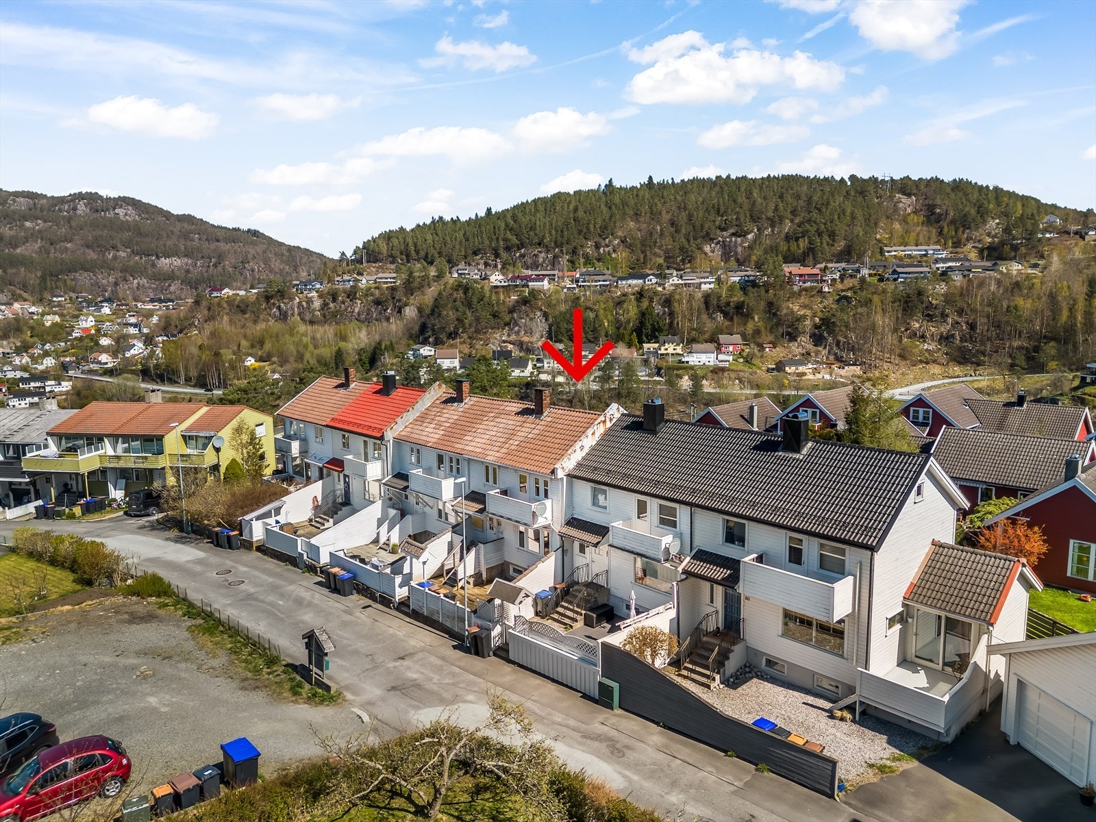 Velkommen til Uenesveien 84 - Rekkehus med attraktiv beliggenhet på Uenes. Galleribilde