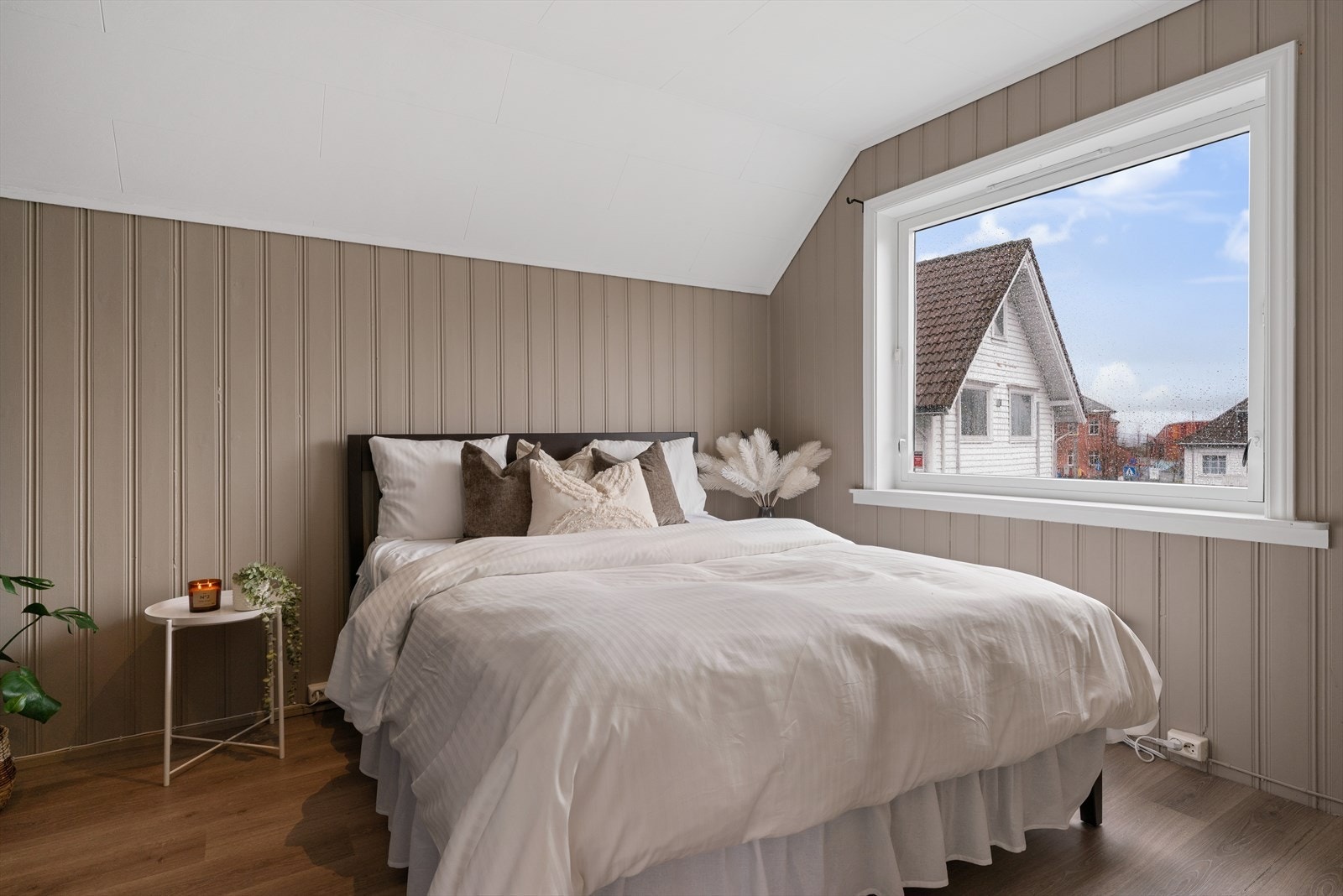 - Soverommet måler 12,3 m² - Galleribilde