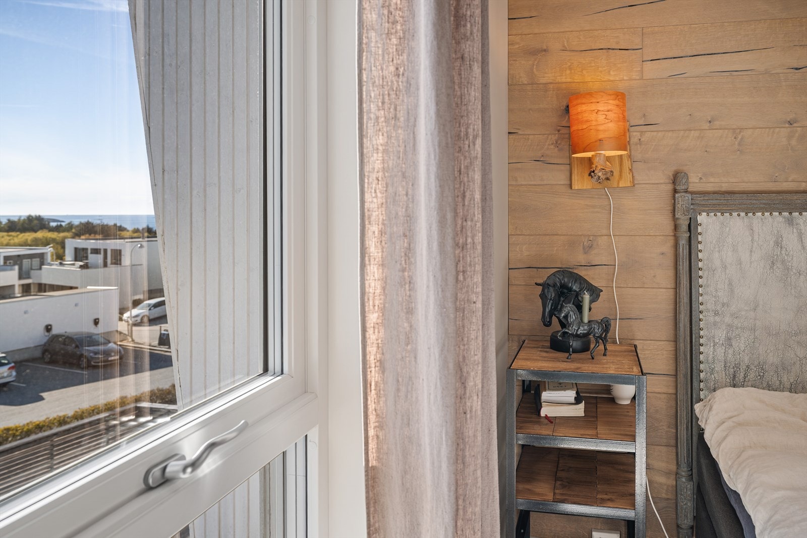 Vinduene er fra byggeåret og har 3-lags isolerglass. Galleribilde