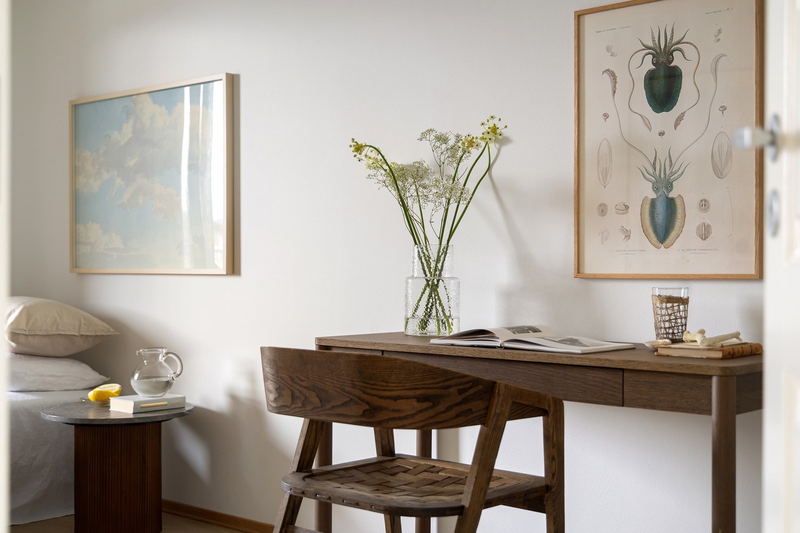 Rommet er selvsagt fleksibelt i bruk og passer fint som både barnerom eller kanskje en romslig garderobe? Galleribilde
