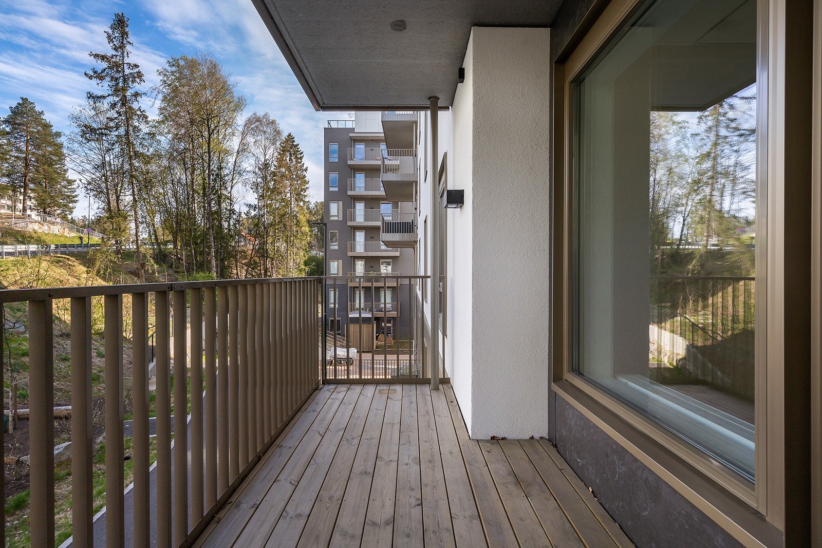 Vender mot rolig område. Galleribilde