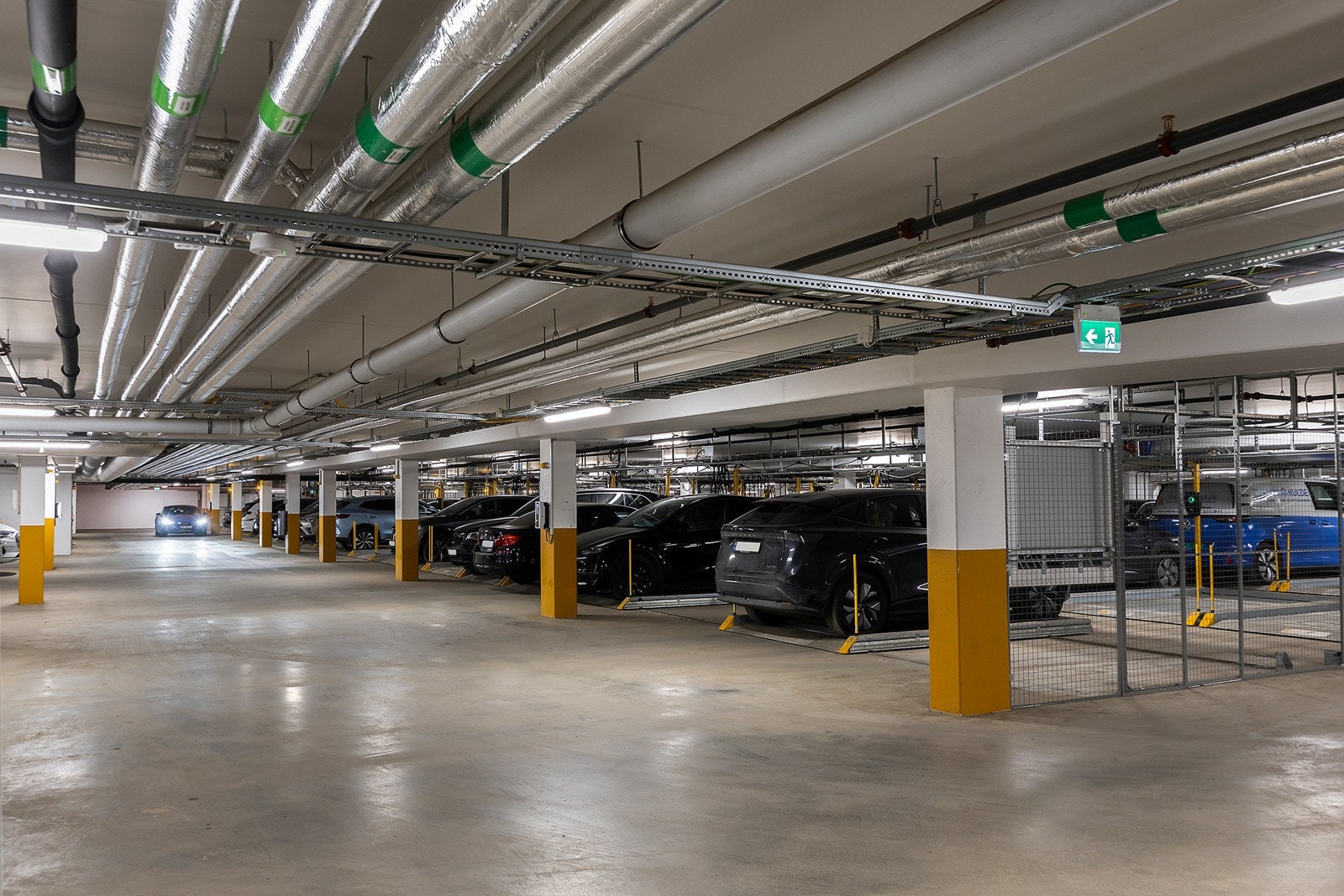 En stk. parkeringsplass medfølger, parkeringsplassen står på flåtesystem. Galleribilde