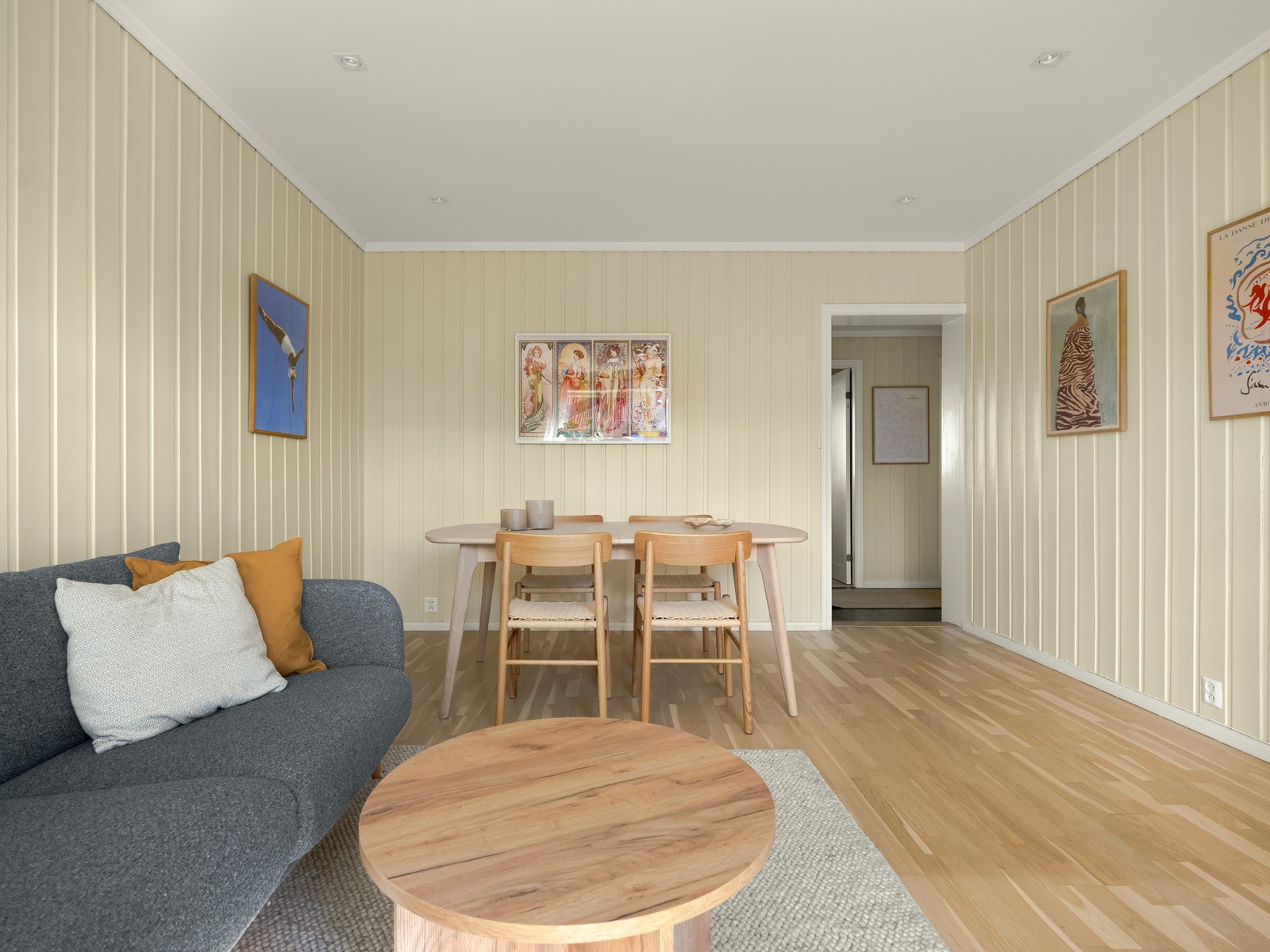 La oss gå videre inn i boligen. Galleribilde