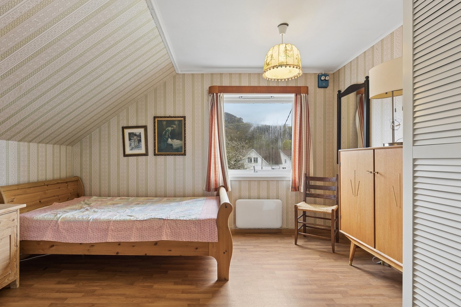 Soverom. Galleribilde