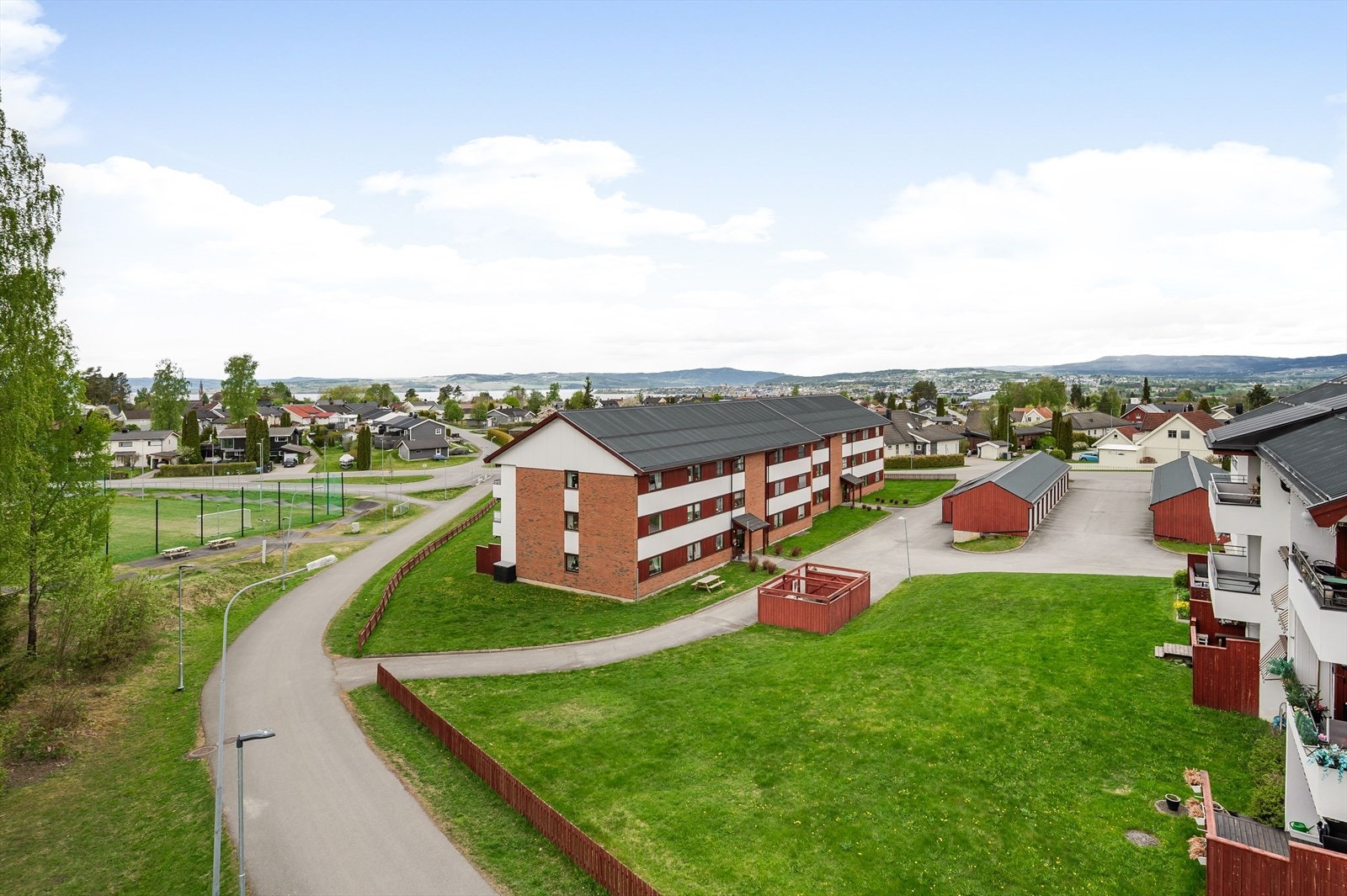 Ønsker deg velkommen til hyggelig visning! Galleribilde