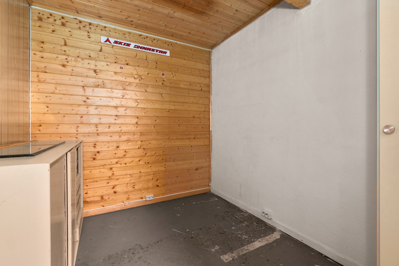 Boligen har mye oppbevaringsplass. Galleribilde