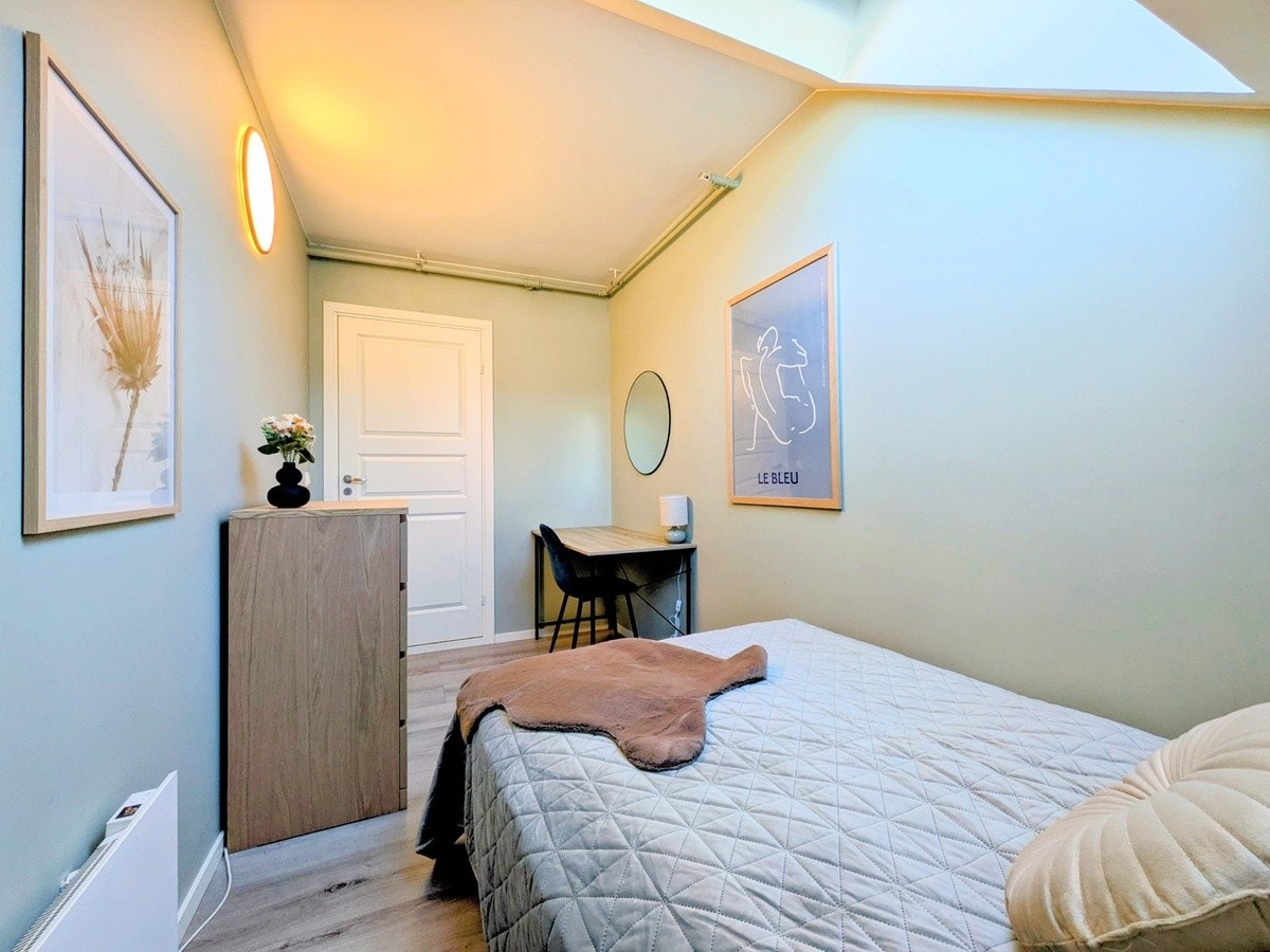 Bed 3 Galleribilde