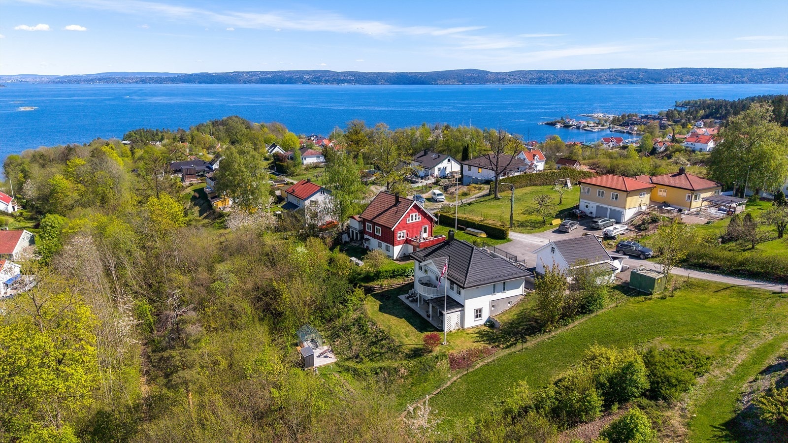 Kort gangavstand til Vollen sentrum. Galleribilde
