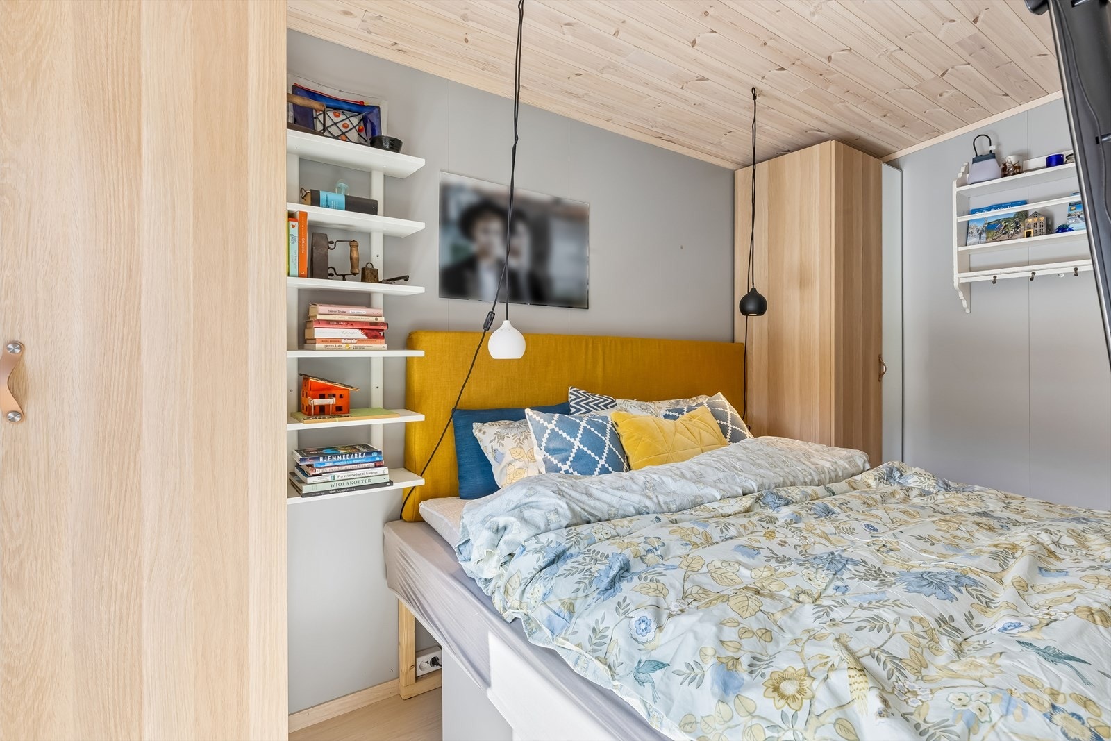 Rommet egner seg godt som hovedsoverom, barnerom, gjesterom eller kontor etter behov. Galleribilde