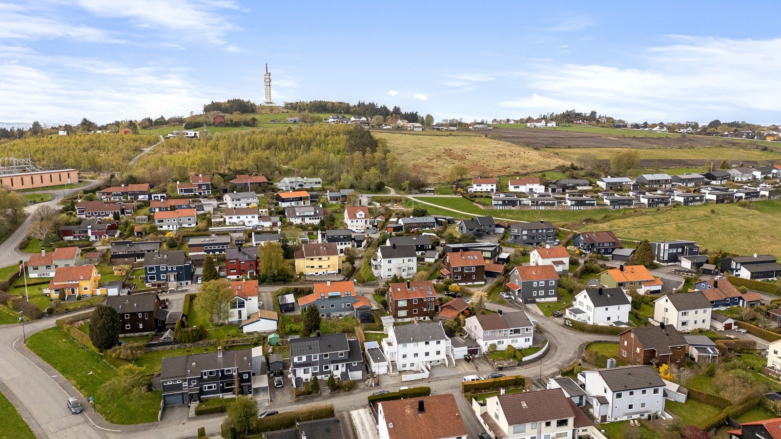 Boligen har en meget attraktiv beliggenhet i populære Ullandhaugskråning Galleribilde