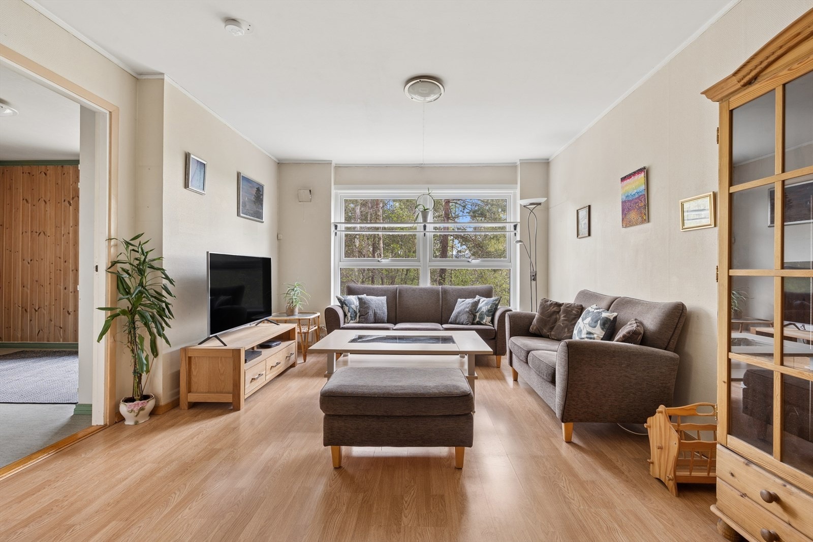 God plass til sofagruppe. Galleribilde