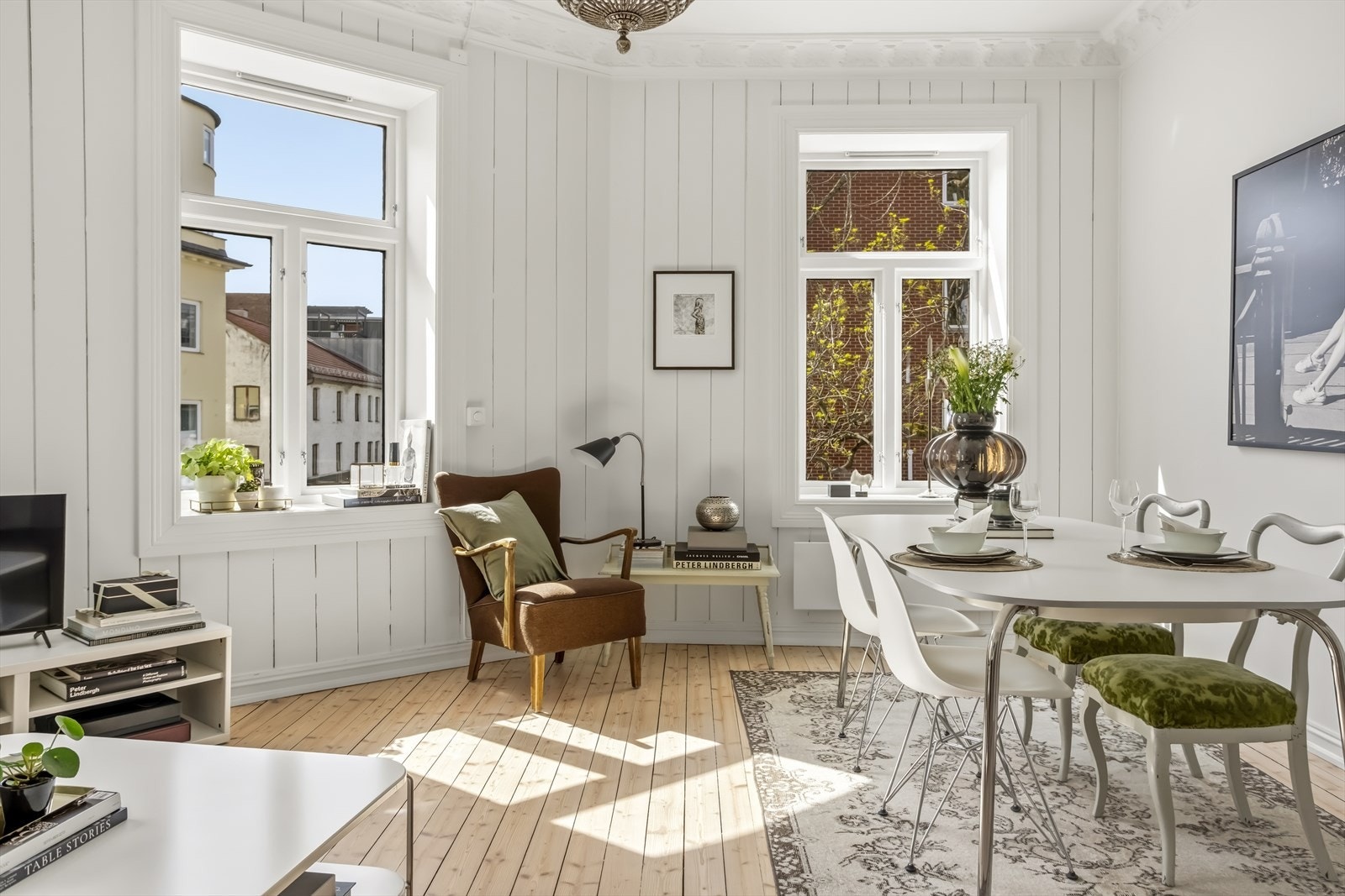 I denne stuen vil du bare bli igjen i når du først er kommet inn. En nydelig atmosfære. Galleribilde