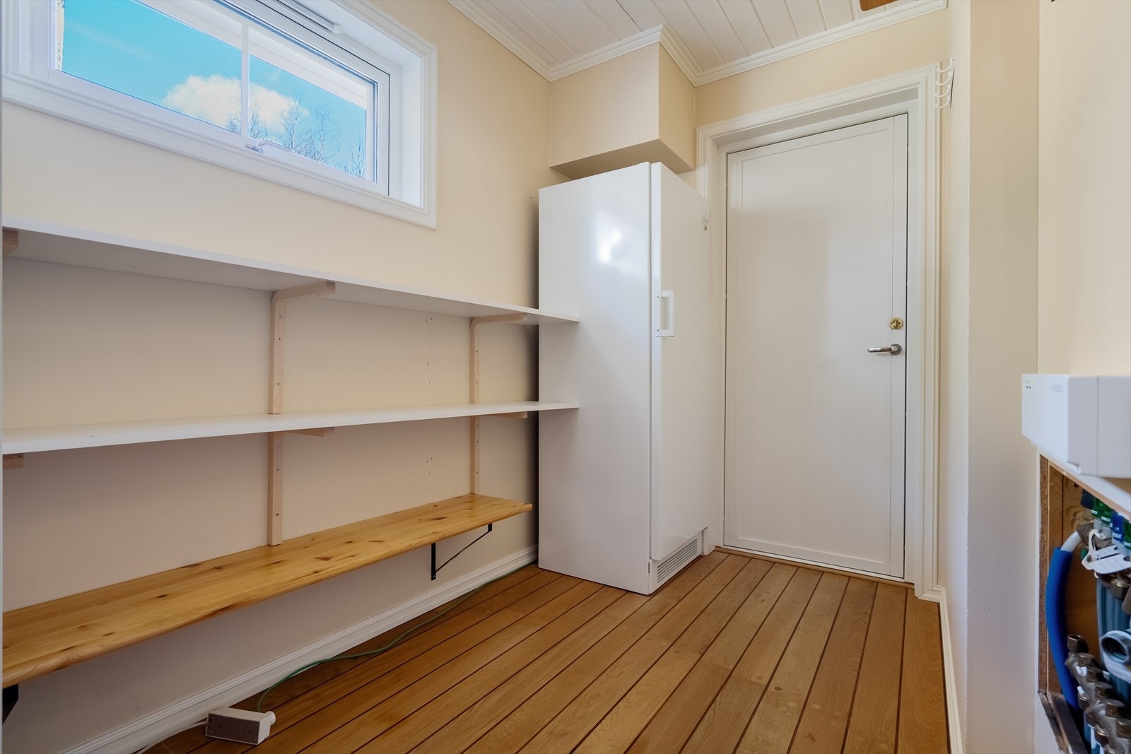 Bod med inngang fra både innsiden og utsiden Galleribilde