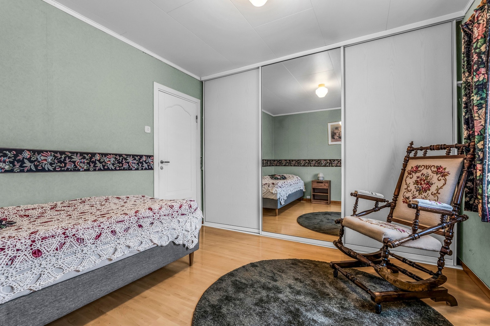 Hovedsoverommet fra en annen vinkel. Galleribilde