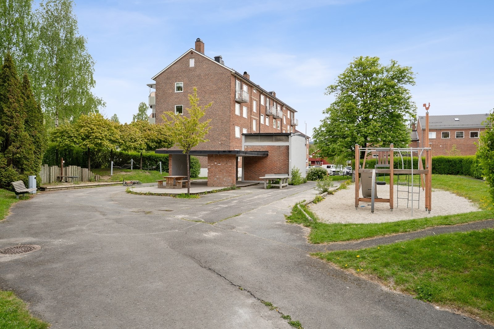 Felles lekeplass for de minste. Galleribilde