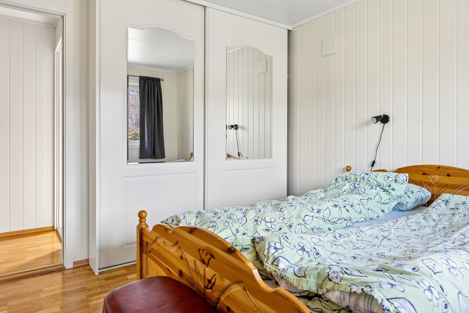 Hovedsoverom og garderobeløsning. Galleribilde