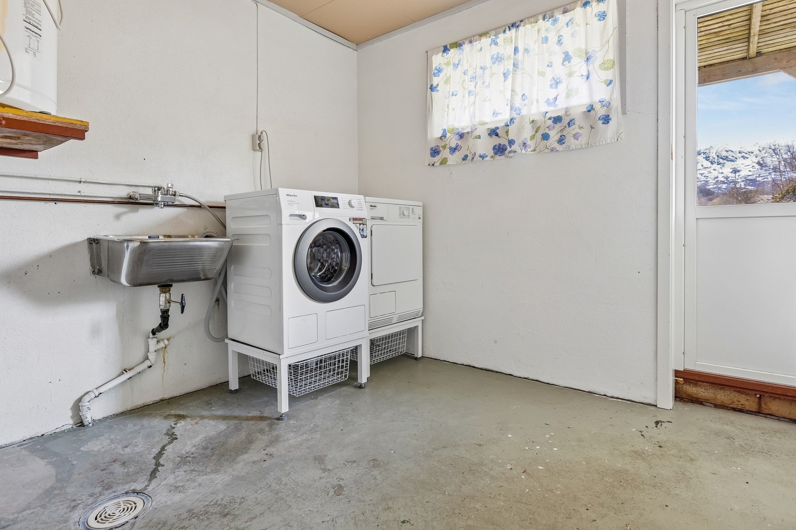 Vaskerom til hoveddel i underetasje. Galleribilde