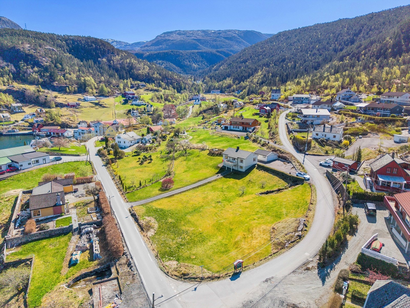 Nærbutikken Tyssebotnen ligger kun en kort spasertur unna. Galleribilde