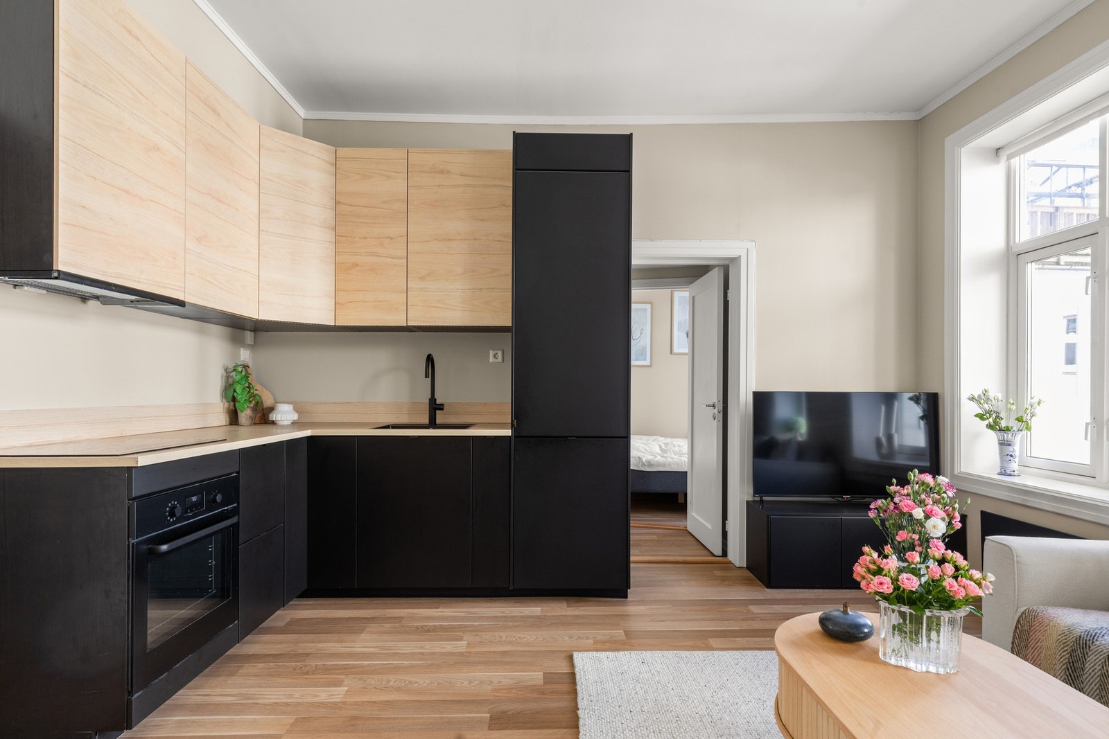 Tidsriktig innredning og overflater gir moderne preg. Galleribilde
