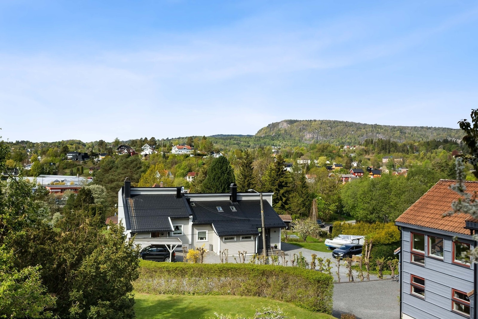 Her kan du nyte solrike dager og rolige kvelder i hyggelige omgivelser. Galleribilde