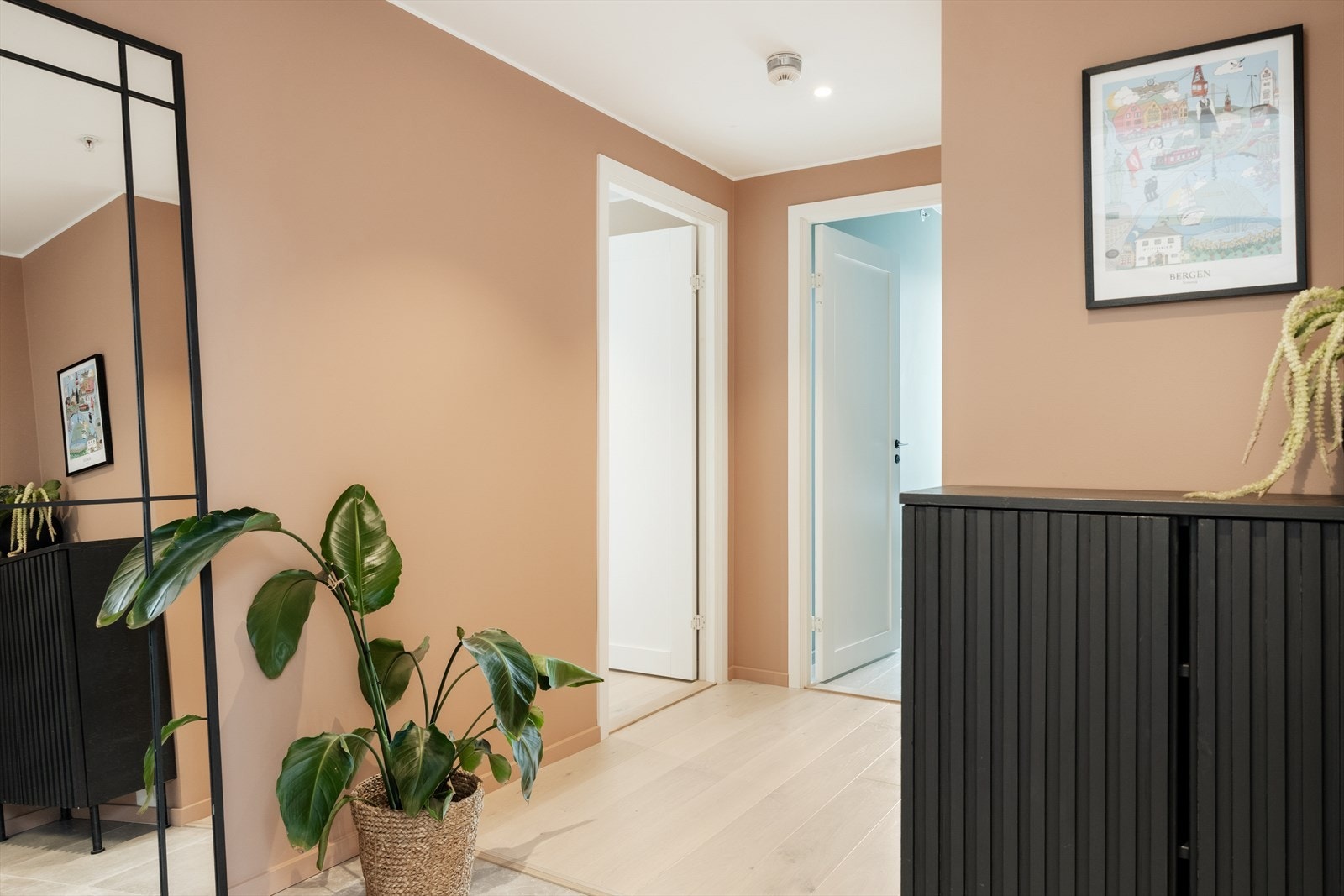 Fra entreen er det tilkomst til alle øvrige rom. Galleribilde