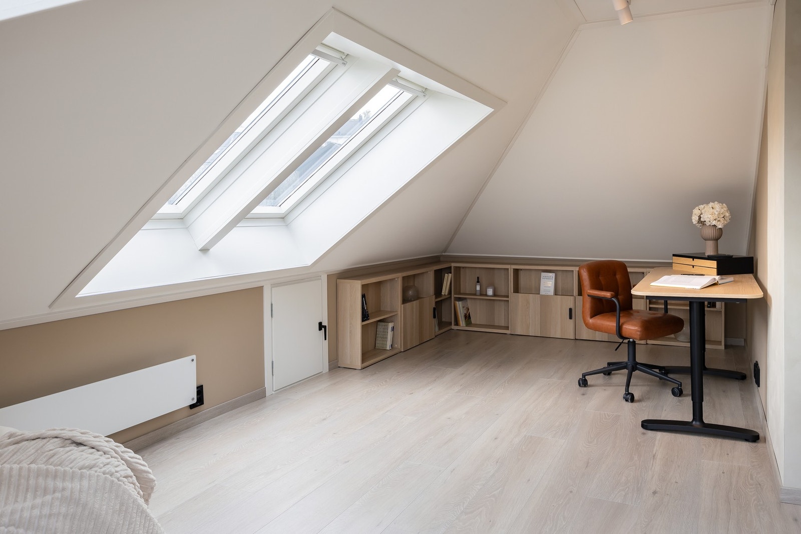 Loftet har vært brukt til både gjesteværelse og kontor. Galleribilde