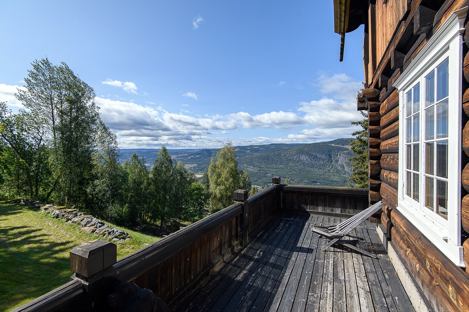 Her kan du slappe av i solen, nyte et måltid eller bare ta inn naturen i fredelige omgivelser. Galleribilde