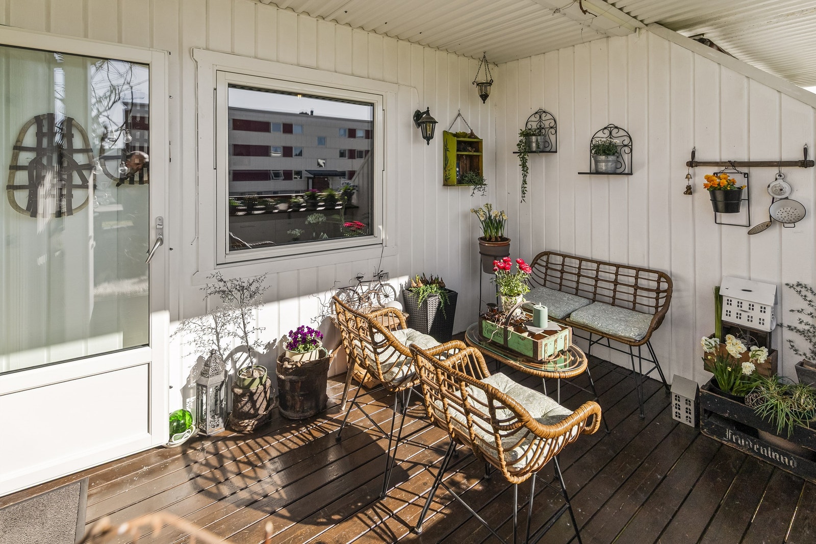 Her er det plass til utemøbler og planter. Galleribilde