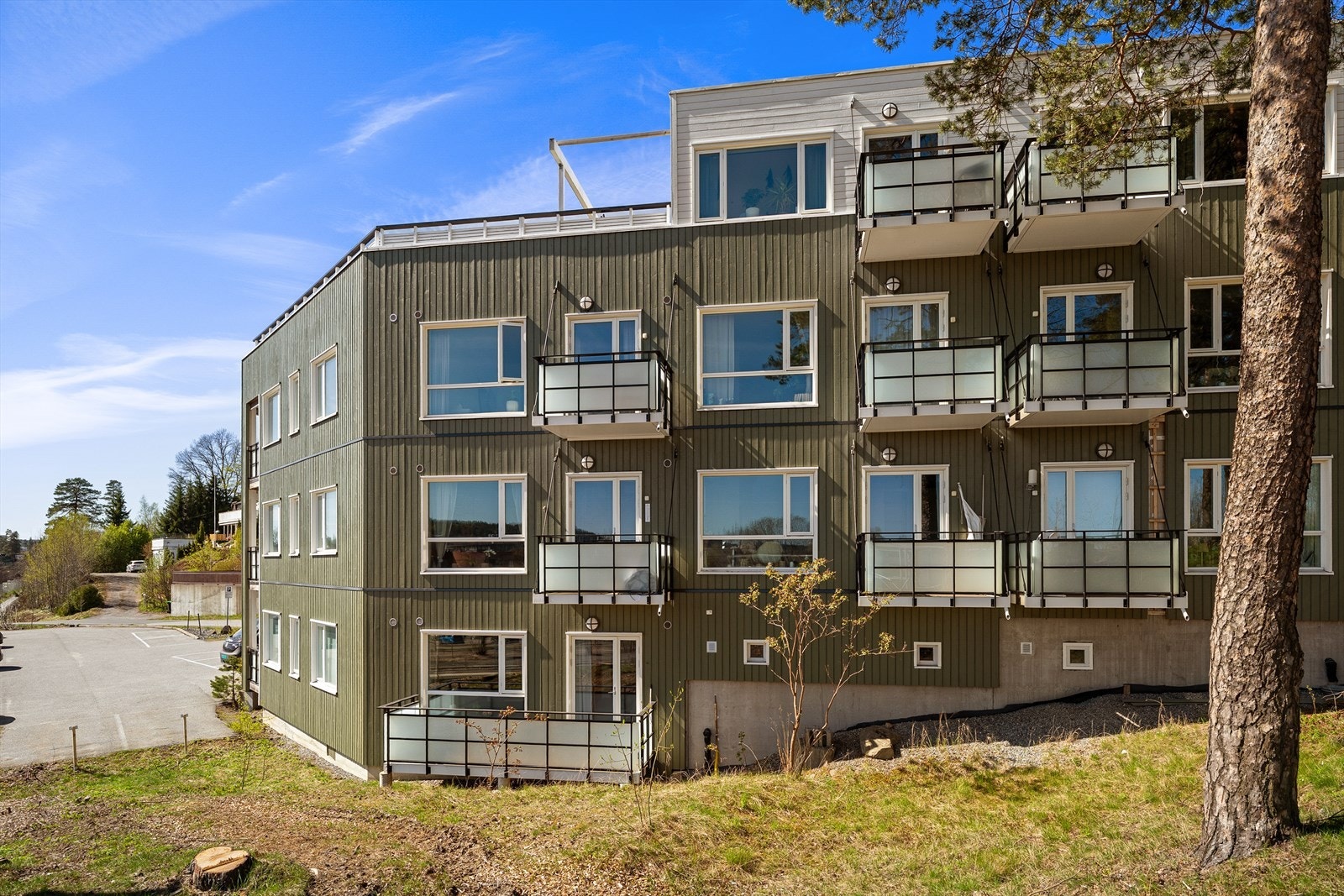 Leiligheten byr også på en herlig felles takterrasse med gode solforhold til felles bruk for andelseiere. Galleribilde
