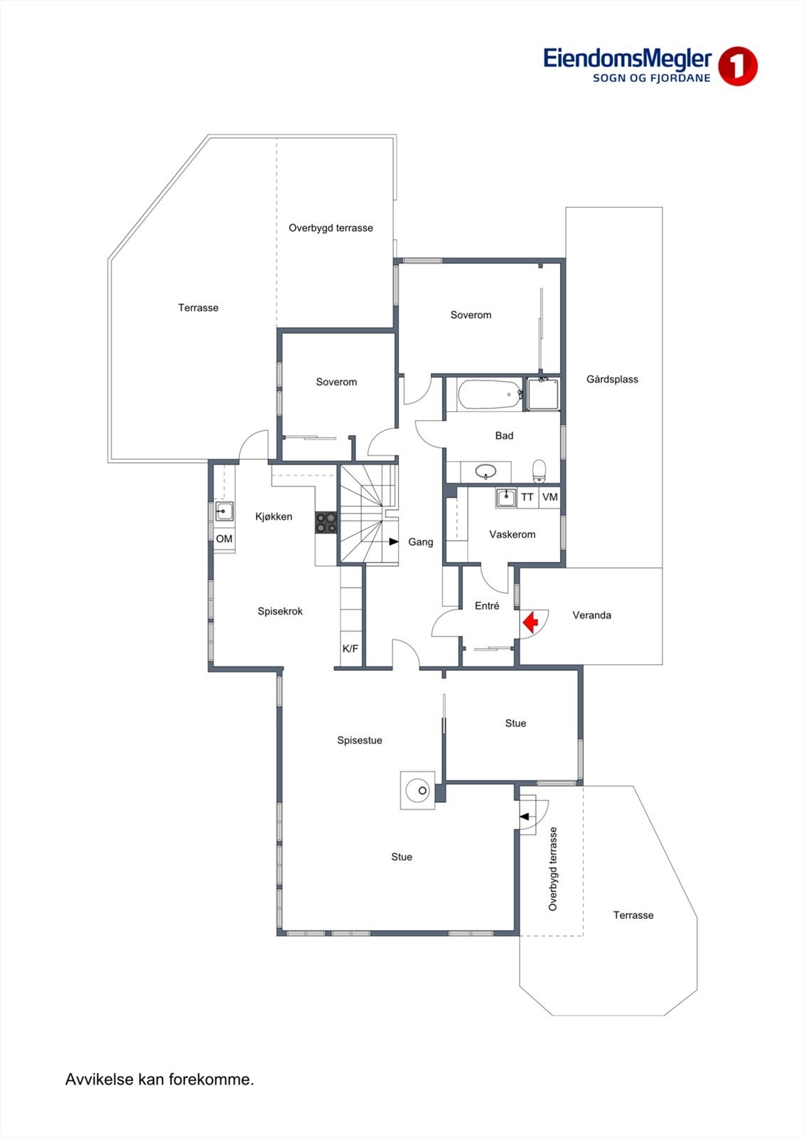 Hovudetasjen har ei praktisk planløysing med tre soverom, bad og vaskerom samla, og ei romsleg, open stove- og kjøkkenløysing. Galleribilde