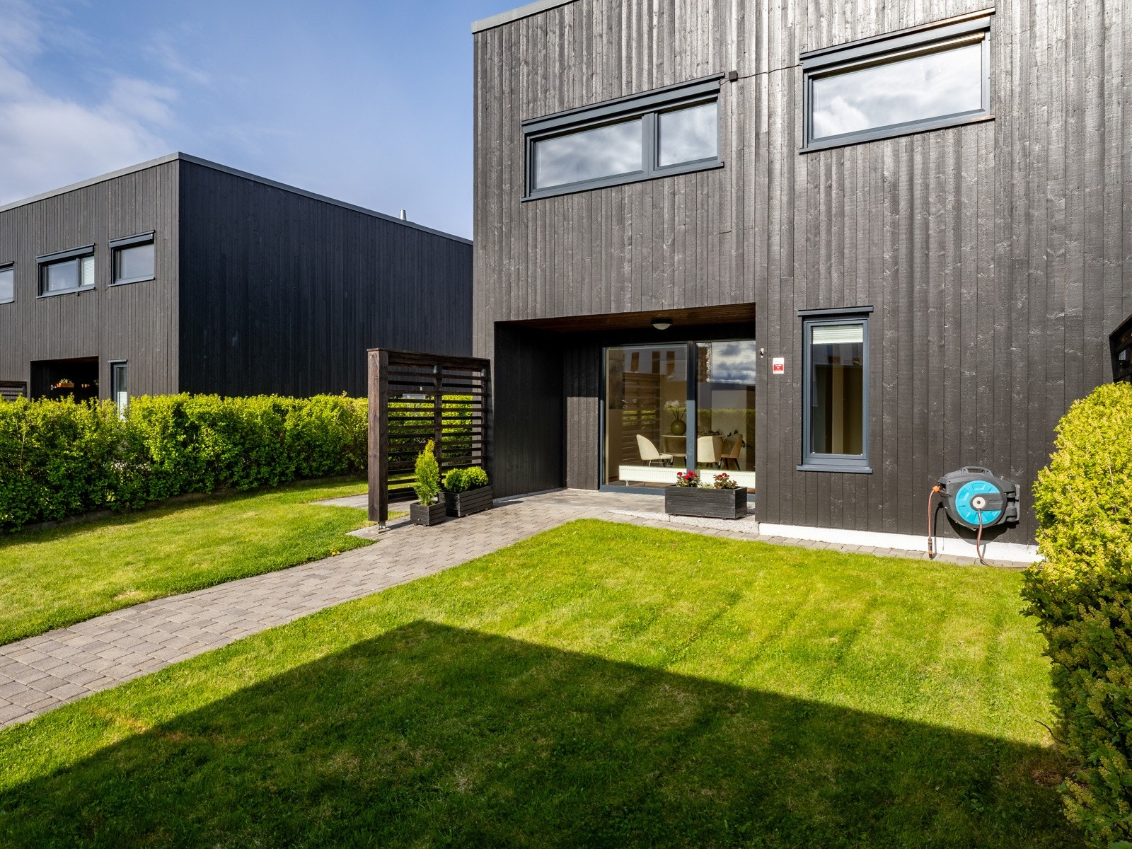 Fin og lettstelt hage Galleribilde