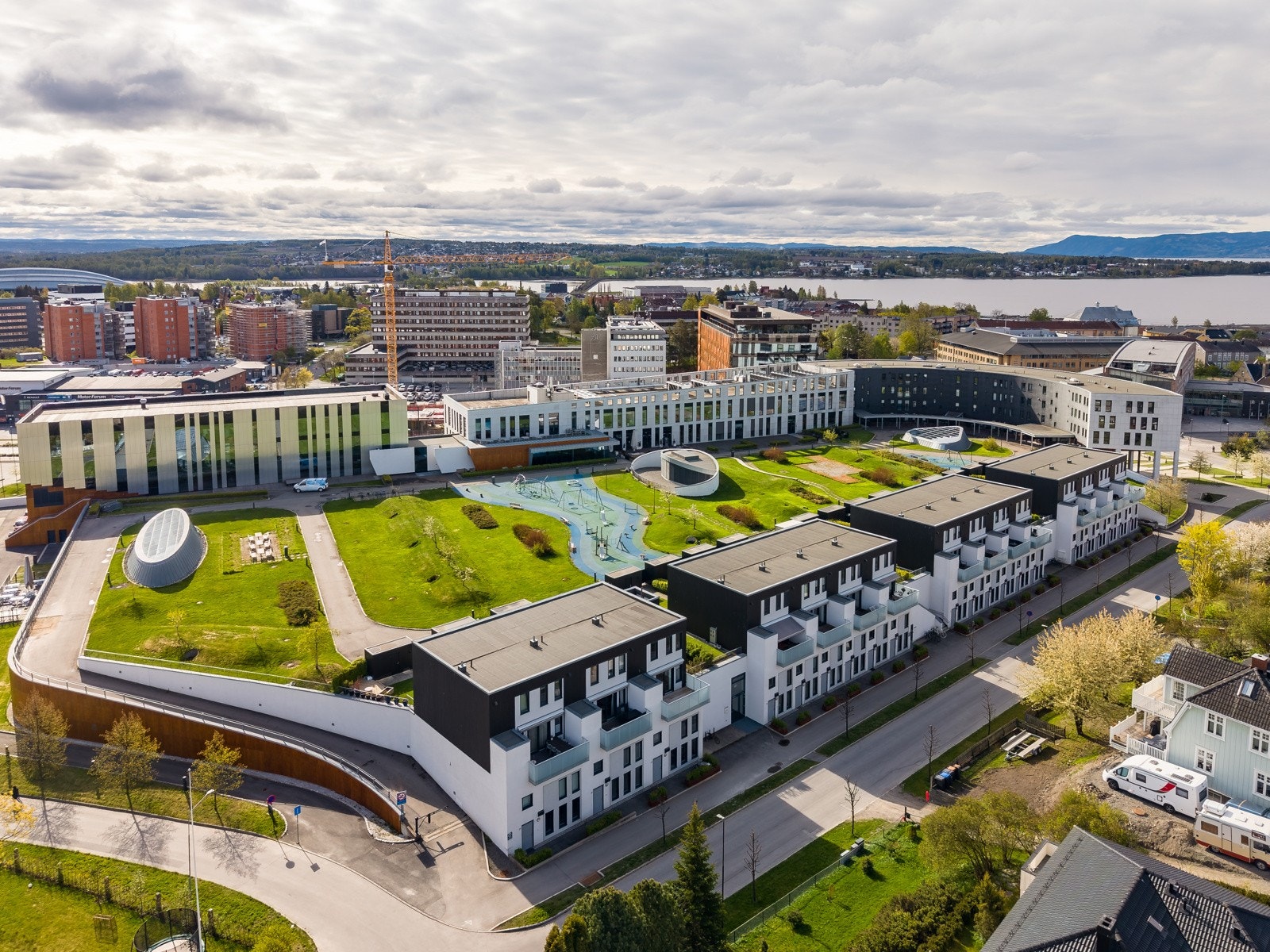 Takparken på CC Hamar Galleribilde
