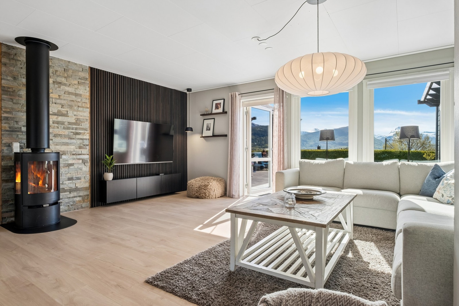 Utgang til terrasse Galleribilde