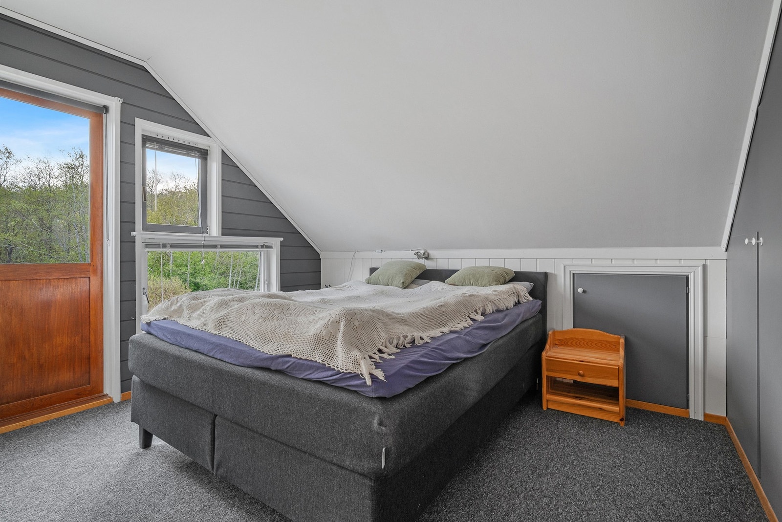 Soveromet er på 9m², og har utgang til takterrassen. Galleribilde