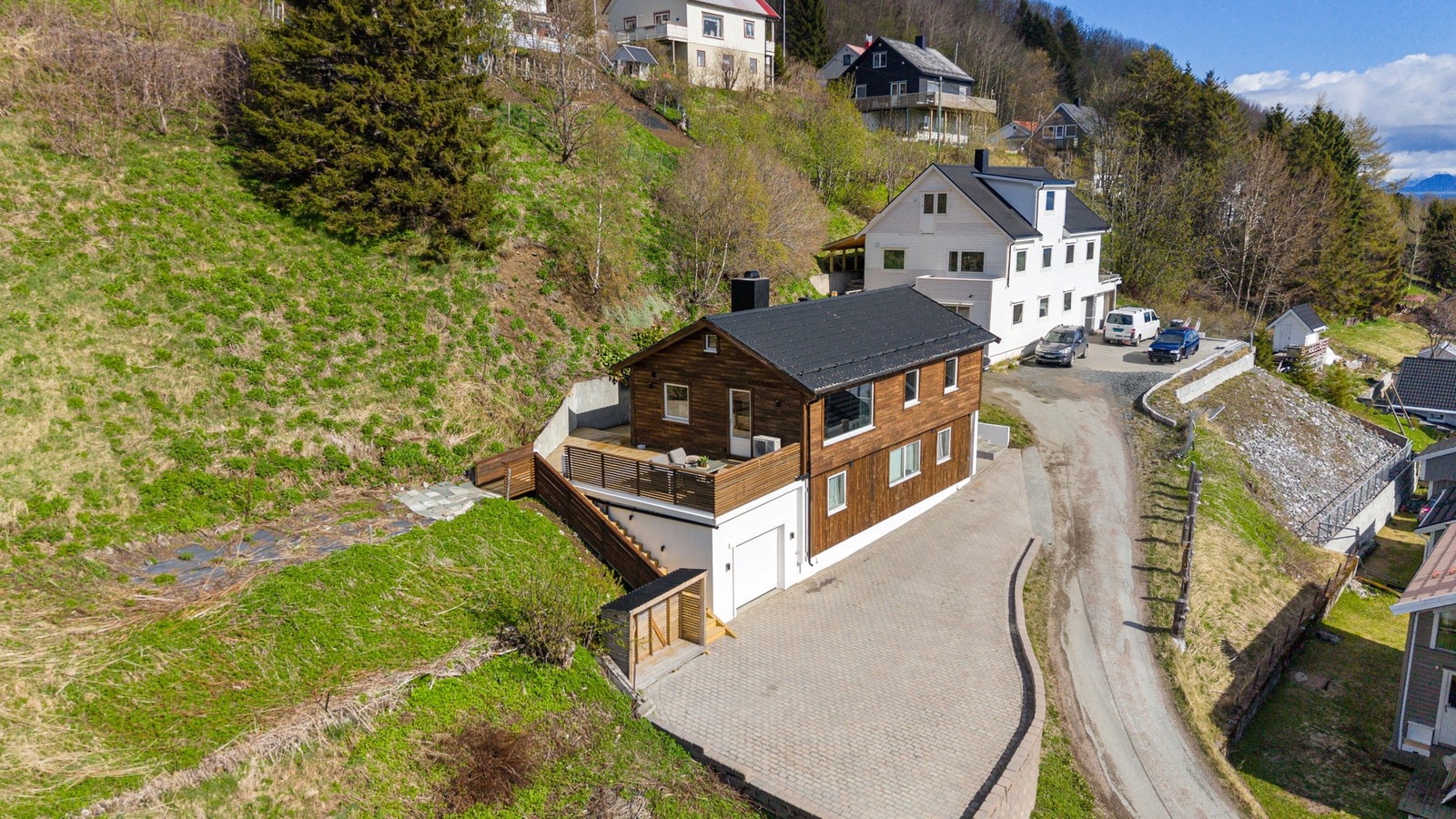 Eiendommen er pent opparbeidet Galleribilde