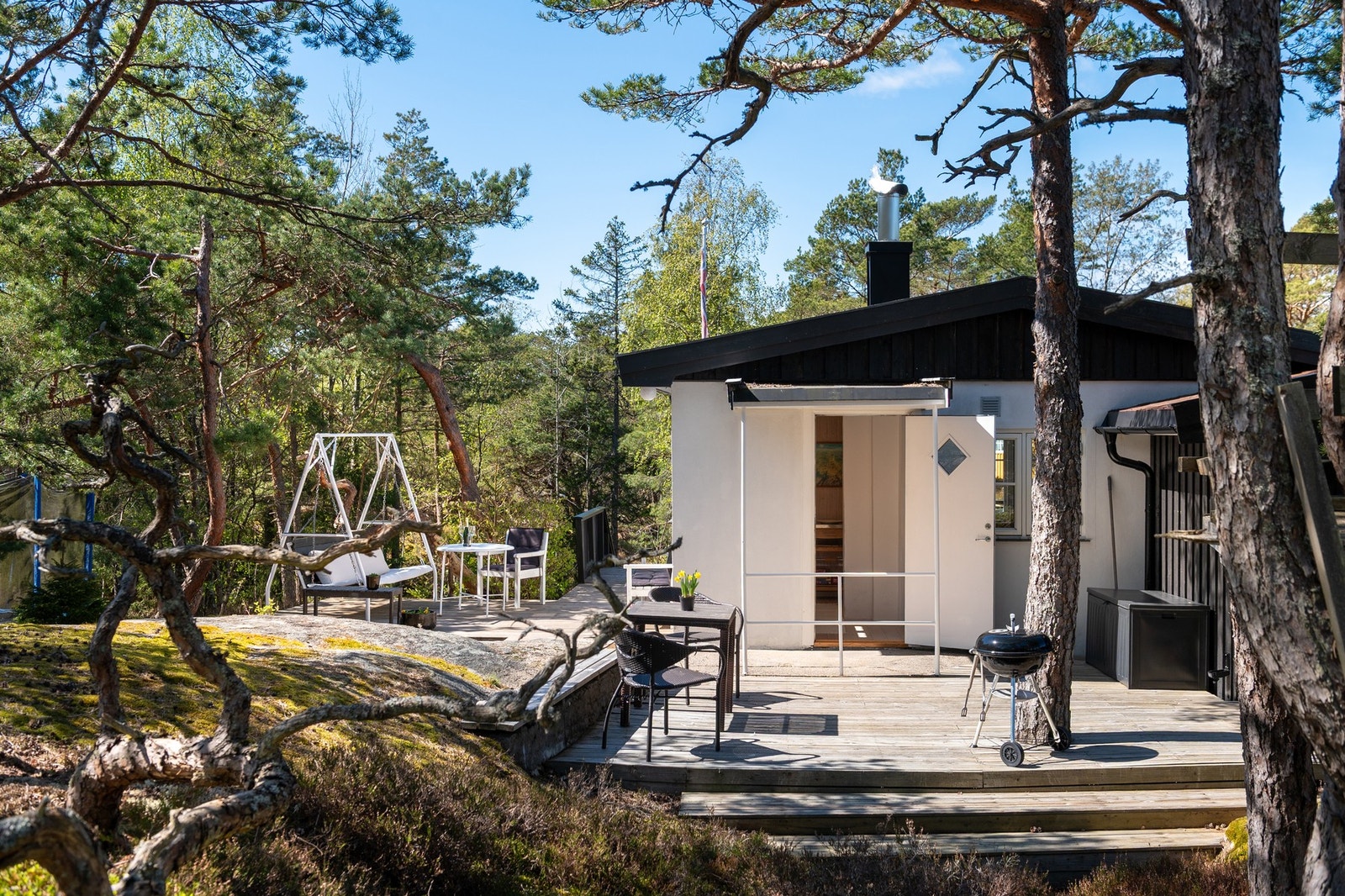 med t vakkert friområde i bakkant Galleribilde