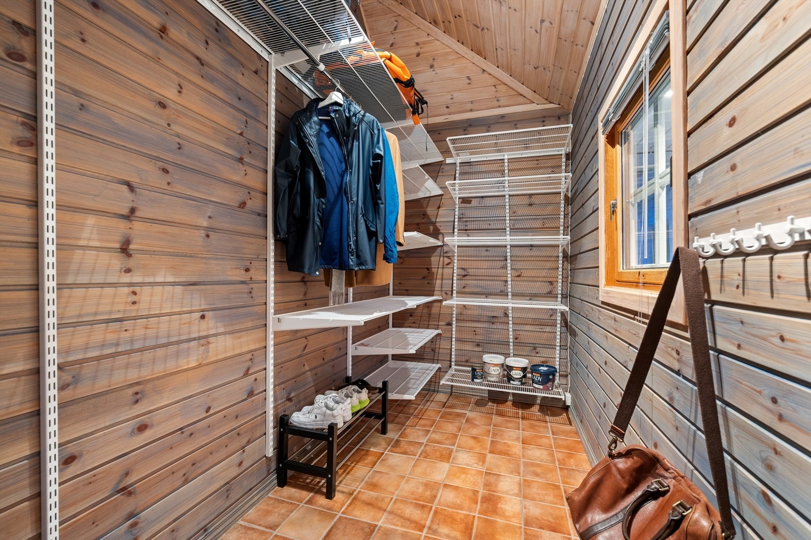 Gode lagringsmuligheter i huset. Galleribilde