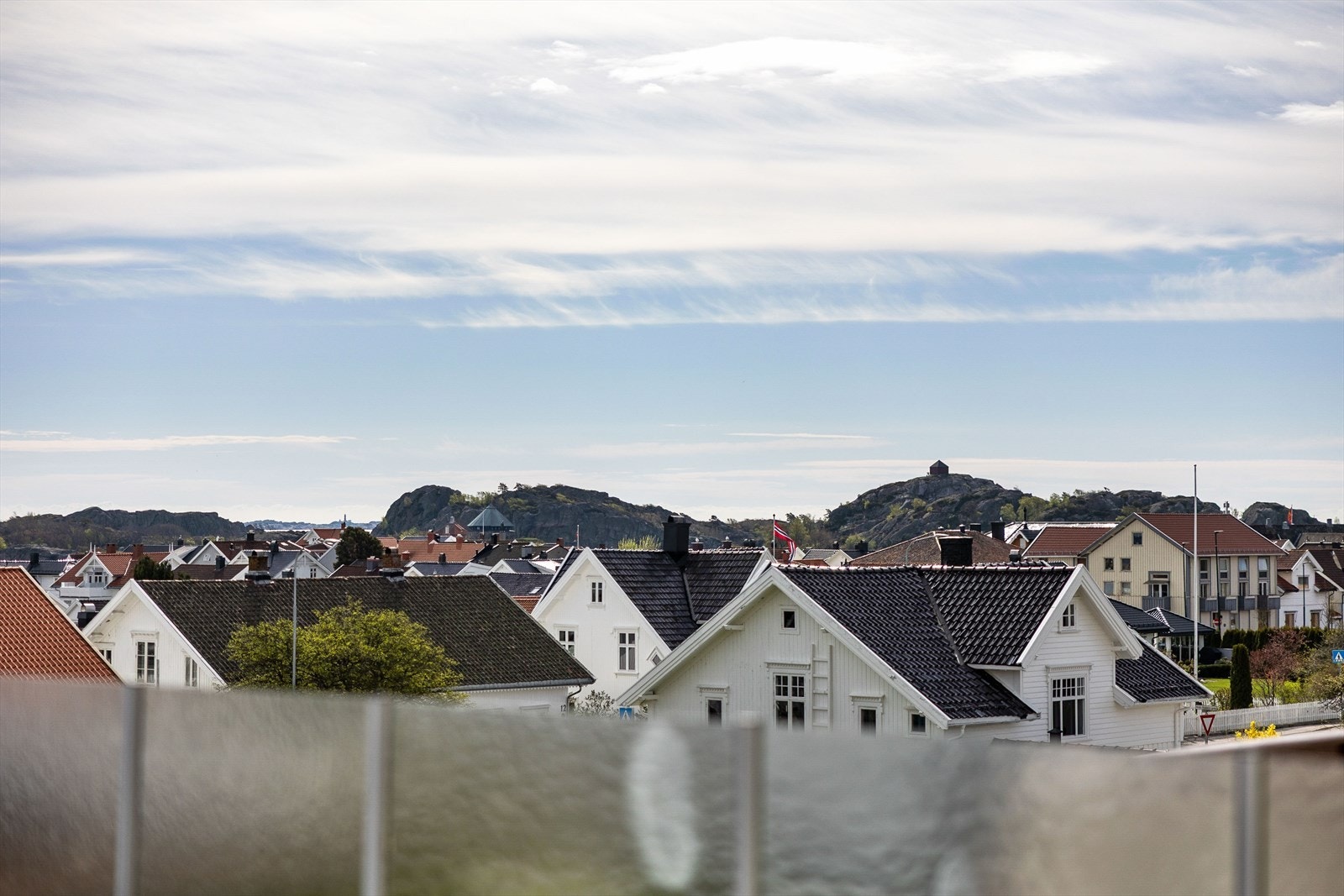 Utsikt mot karakteristiske landemerker i Stavern. Galleribilde