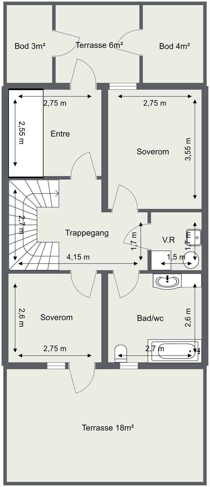 Første etasje er en praktisk sone med entré, to soverom, separat vaskerom og et bad oppgradert i 2017. Galleribilde