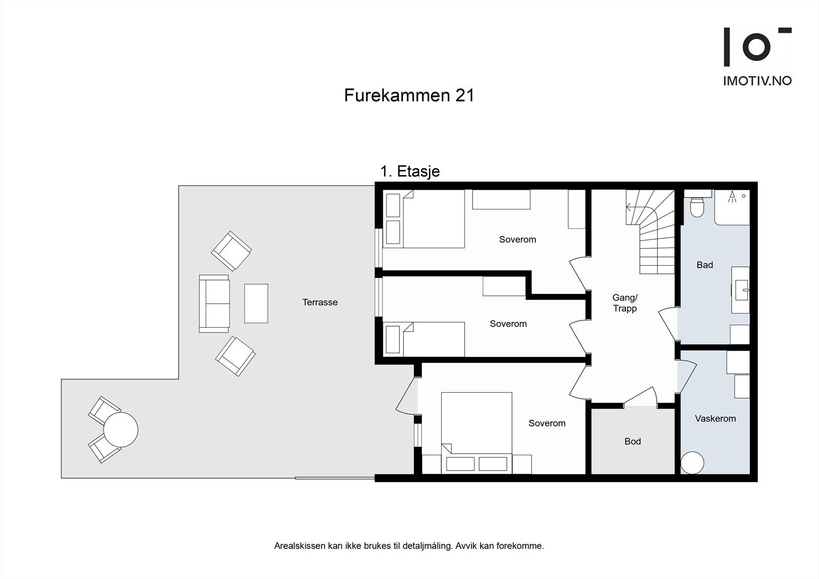 Underetasjen inneholder en privat sone med tre soverom, bad, vaskerom og bod. Galleribilde