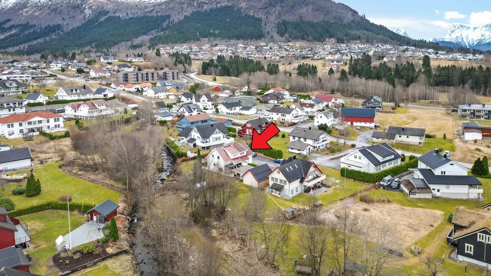 Nærområde. Rolig beliggande på endetomt Galleribilde