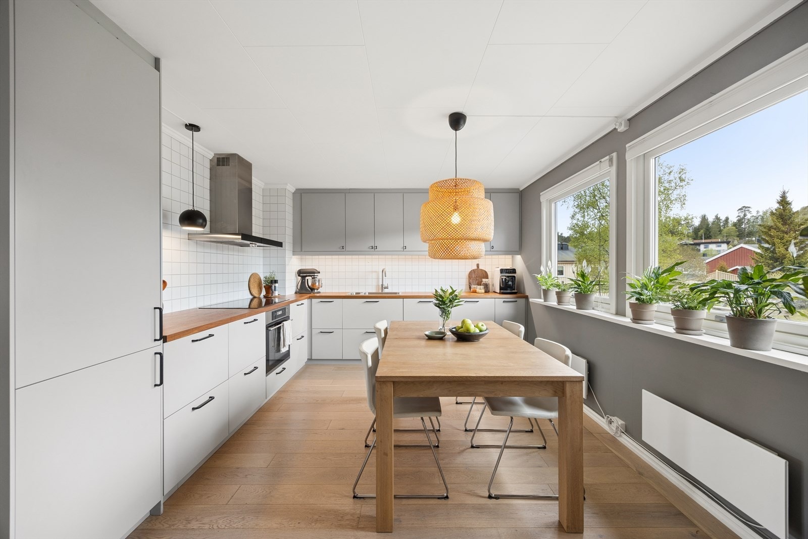 Moderne og pent kjøkken fra Ikea Galleribilde