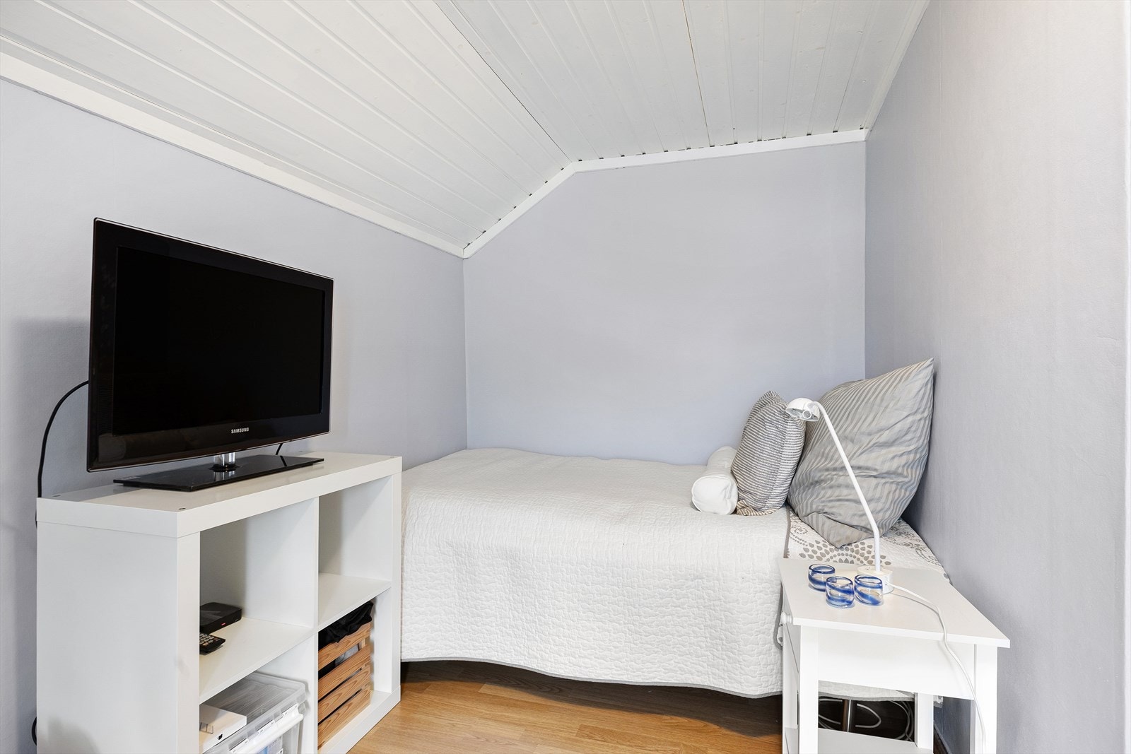 Her får du et ekstra soverom som passer perfekt til både barn, gjester eller hjemmekontor ved lengre opphold. Galleribilde