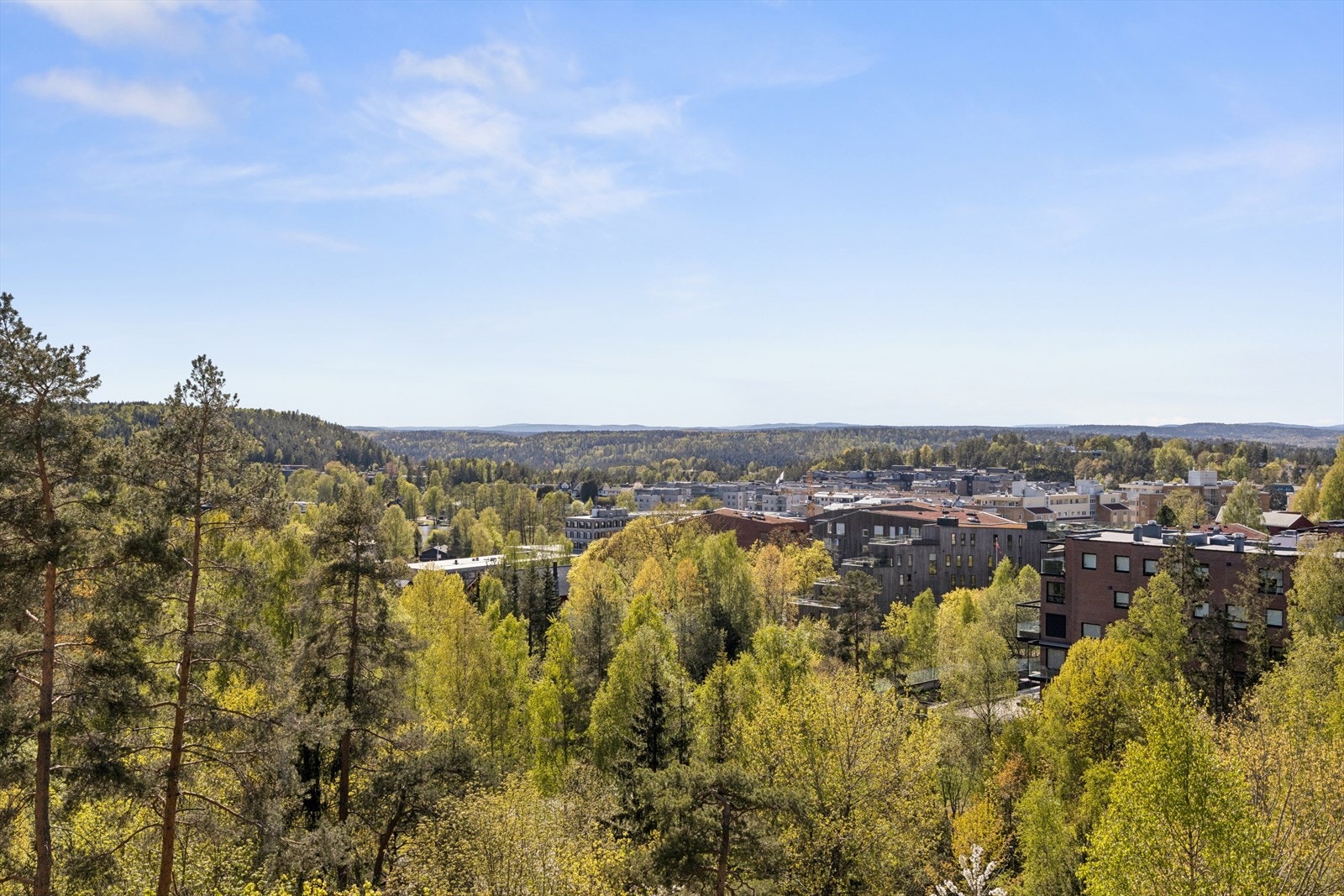 Flott utsikt mot Kolbotn sentrum. Galleribilde