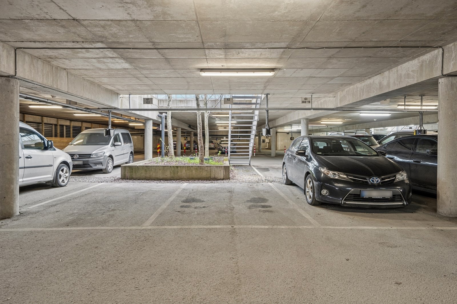 Parkering i felles garasjeanlegg. Galleribilde