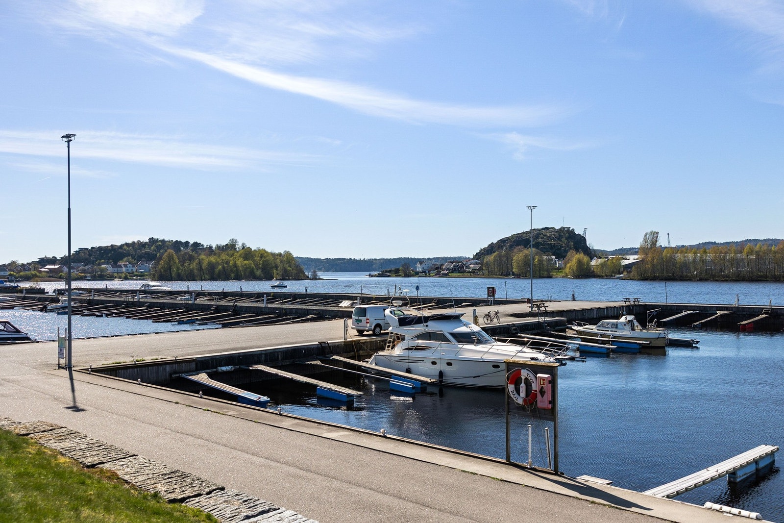 Båtplass på Flatstrand Båthavn Galleribilde