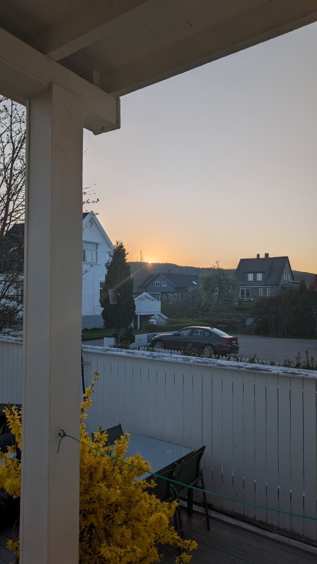 Selgers bilde av solnedgangen 1. mai 2026 når solen forsvant kl. 20:34 Galleribilde