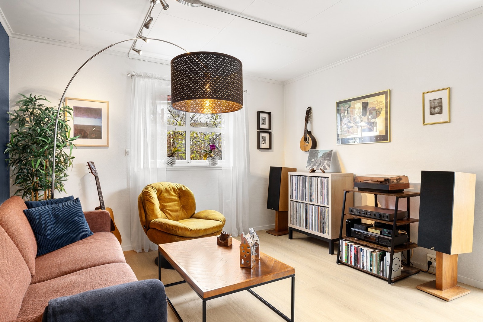 Innbydene stue på 25 kvm. Galleribilde